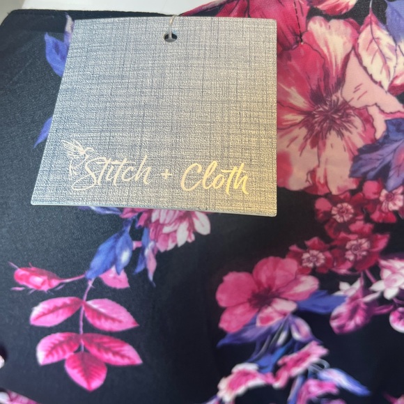 Floral Women's Robe with Ruffle Trim - Picture 5 of 7